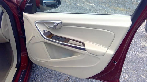 S60       2013 Front Door Trim Panel 3387150
