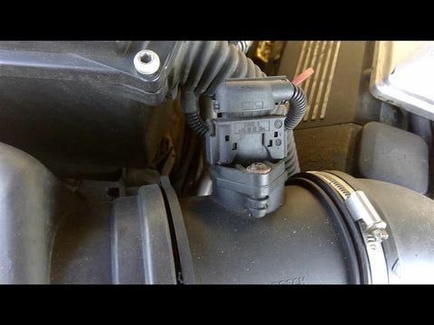 Air Flow Meter Fits 03-05 RANGE ROVER 3307150