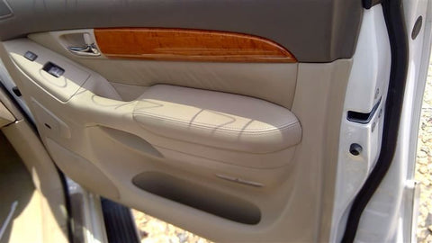 GX470     2007 Front Door Trim Panel 3523630