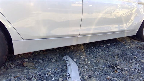 328I      2015 Rocker Panel Moulding 3556120