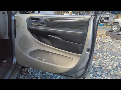 CARAVAN   2018 Front Door Trim Panel 4760320