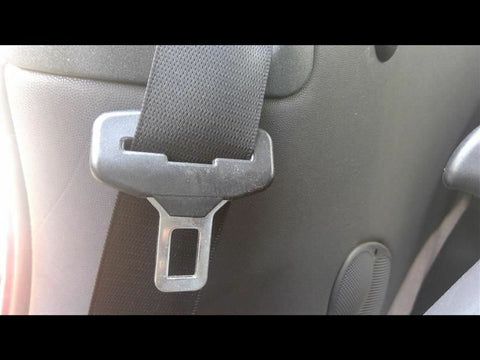 911       1999 Front Seat Belts 3070690