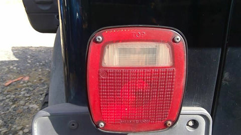 Driver Left Tail Light Fits 9806 WRANGLER 3449400
