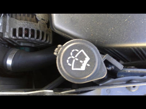 Wash Reservoir With Headlamp Washers Fits 0610 BMW 550i 3301580