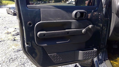 WRANGLER  2007 Front Door Trim Panel 4569340