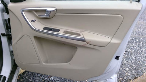 XC60      2015 Front Door Trim Panel 458881