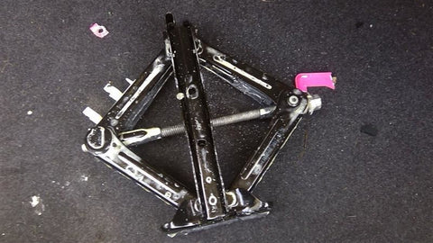 FUSION    2018 Jack 459748 AND TOOLS!0