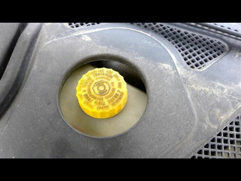 Brake Master Cylinder Fits 0815 AUDI R8 3313360