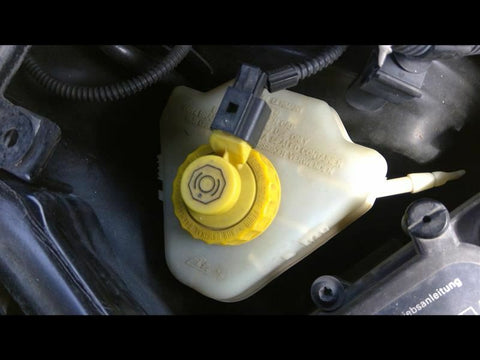 Brake Master Cylinder Fits 0810 PORSCHE CAYENNE 3121860