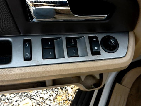 09 10 11 CROWN VICTORIA FRONT DOOR SWITCH DRIVERS LOCK 2363950