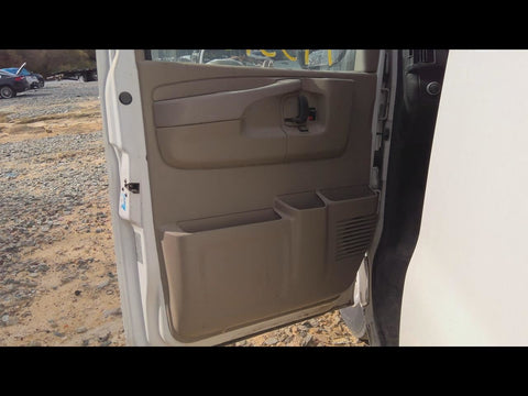 EXPRESS25 2015 Front Door Trim Panel 4703120