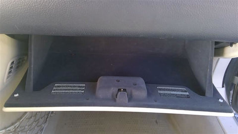 SC430     2002 Glove Box 3573740