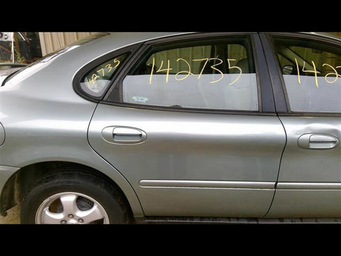 Passenger Right Rear Side Door Sedan Fits 0007 TAURUS 3292700