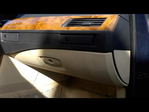 528I      2008 Glove Box 3300760