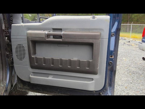 F250SD    2011 Front Door Trim Panel 4691960
