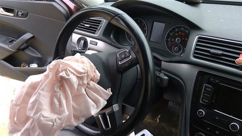 PASSAT    2014 Steering Wheel 360619bag not included0