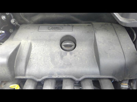 LR2       2011 Engine Cover 3220410