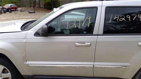 Driver Left Front Door Electric Fits 08-10 GRAND CHEROKEE 3494650