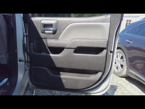 SILVRDO15 2018 Door Trim Panel Rear 4741680