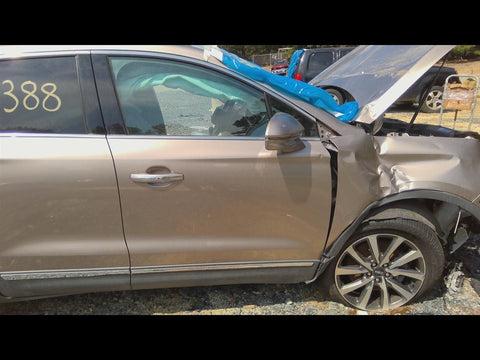 Passenger Right Front Door Electric Fits 1519 MKC 4762650