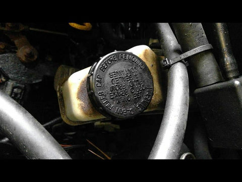 Brake Master Cylinder Without Traction Control Fits 0407 TAURUS 3293300