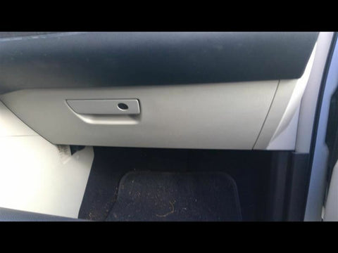 TOWN COUN 2016 Glove Box 3328820