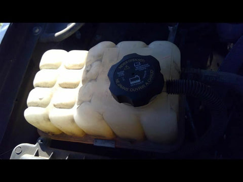 Coolant Reservoir Fits 04-09 HUMMER H2 3309530