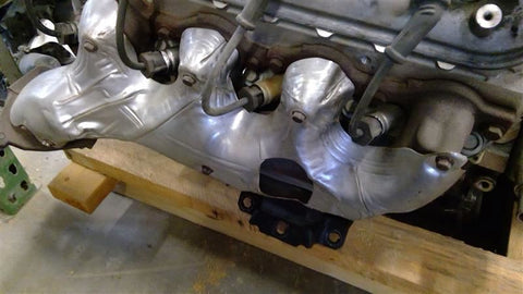 Passenger Right Exhaust Manifold 4.8L Fits 0417 EXPRESS 2500 VAN 3540790