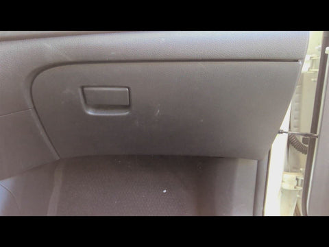 ROGUE     2017 Glove Box 4775160