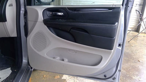 CARAVAN   2017 Front Door Trim Panel 4627340