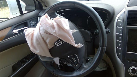 MKC       2017 Steering Wheel 456105bag not included0