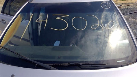 Windshield Glass Without Rain Sensor Fits 0314 VOLVO XC90 3536600