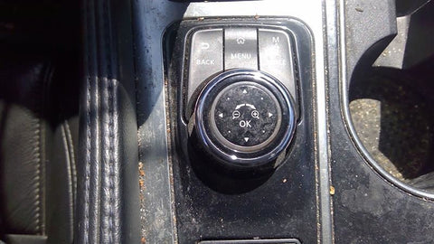 MAXIMA    2016 Audio Equipment Radio 4581040