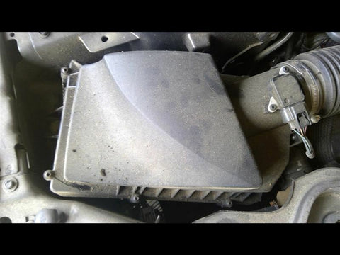 Passenger Air Cleaner 5.0L Without Supercharged Option Fits 10-13 XJ 3289390