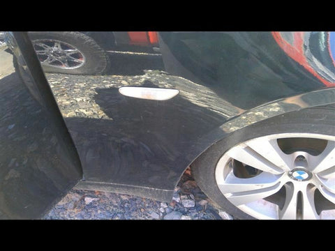 Passenger Corner/Park Light Side Marker Clear Lens Fits 0610 BMW 550i 3370570