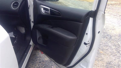 PATHFINDR 2018 Front Door Trim Panel 4622960