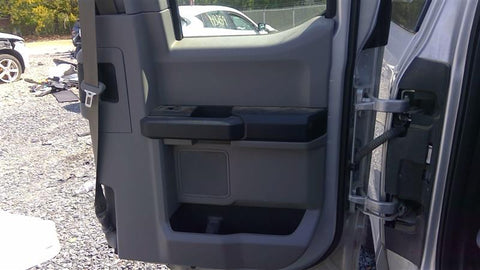 F150      2017 Door Trim Panel Rear 4652820