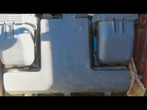 Fuse Box Engine Fits 18 MKX 4790360