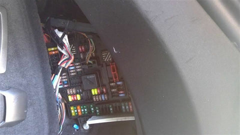 Fuse Box Engine Trunk Mounted Fits 12 BMW 528i 3400870