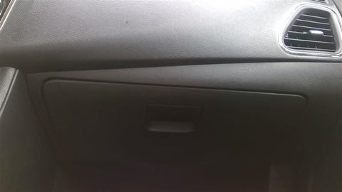 200       2014 Glove Box 4669530