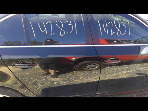 Passenger Rear Side Door Electric Green Tint Fits 0610 BMW 550i 3370650