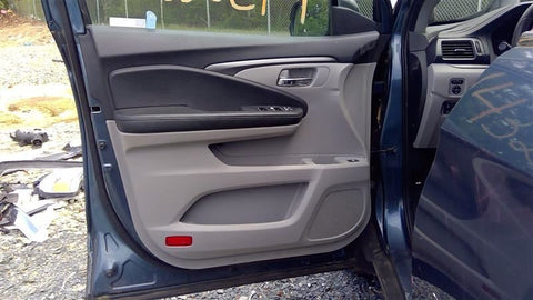 PILOT     2019 Front Door Trim Panel 4653670