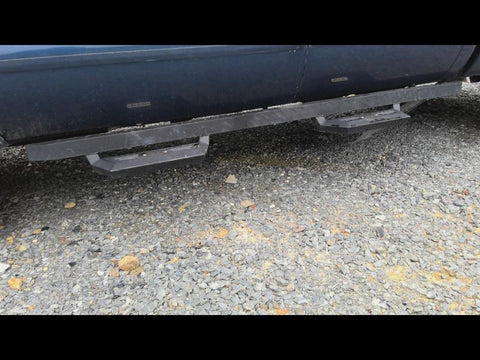 F250SD    2011 Running Board 469215  ONE SIDE ONLY!0