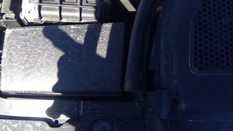 Fuse Box Engine Compartment Fits 1518 AUDI A3 3558530