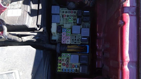 Fuse Box Engine Fits 1516 MKC 3583700