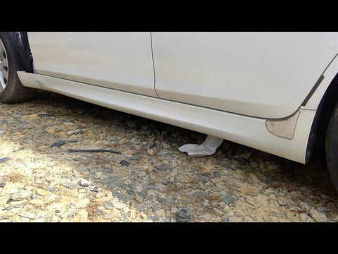 M37       2011 Rocker Panel Moulding 3302980