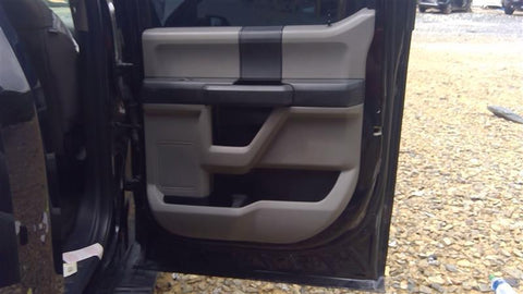 F150      2016 Door Trim Panel Rear 4674580