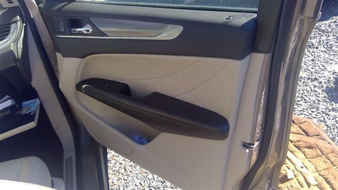 MKC       2019 Front Door Trim Panel 3578200