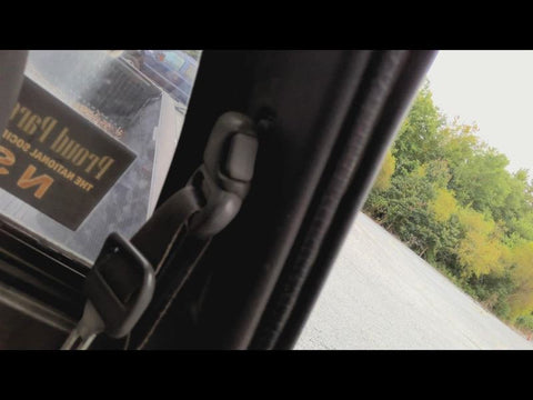 T100      1995 Seat Belt Front 4691400