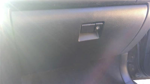 IS300     2005 Glove Box 3444040